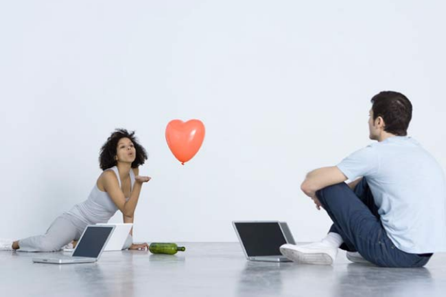 Stay Safe While Dating Online